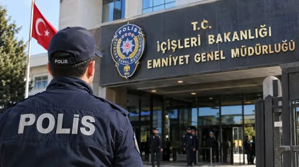 Şinasi Yüzbaşıoğlu Merkez Teşkilatında: Son Atama Listesinde Yer Almadı Şinasi Yüzbaşıoğlu Merkez Teşkilatında: Son Atama Listesinde Yer Almadı