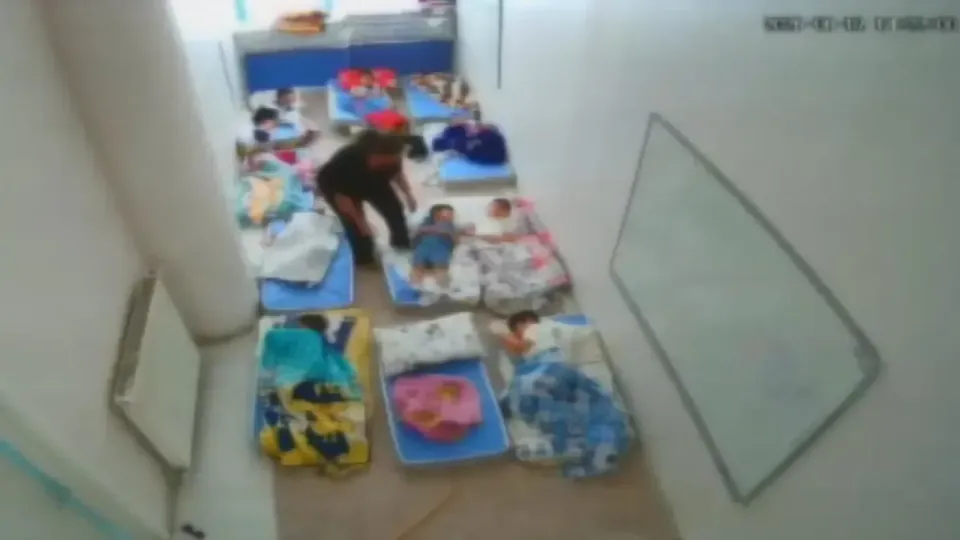 Bayrampaşa'da Anaokulunda Çocuklara Şiddet: Kamera Kayıtları Ortaya Çıktı görseli