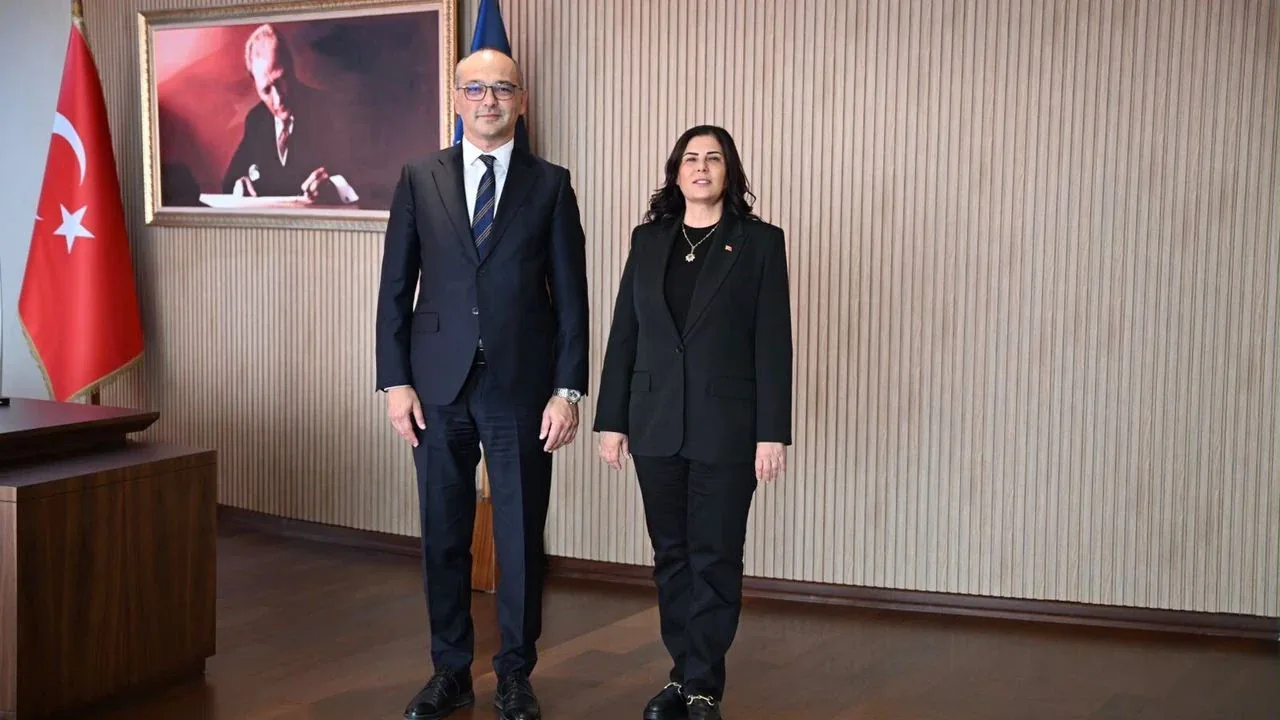 KGM 2. Bölge Müdürü Büyük, Aydın Büyükşehir Başkanı Çerçioğlu'nu ziyaret etti: Yol projelerinde koordinasyon gündemde KGM 2. Bölge Müdürü Büyük, Aydın Büyükşehir Başkanı Çerçioğlu'nu ziyaret etti: Yol projelerinde koordinasyon gündemde
