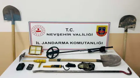 Nevşehir'de Tarihi Eser Operasyonu: 6 Kişi Suçüstü Yakalandı