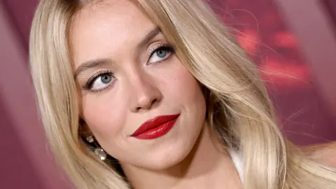 Sydney Sweeney platin saçlarını veda etti: Christy Martin biyopigi için radikal dönüşüm