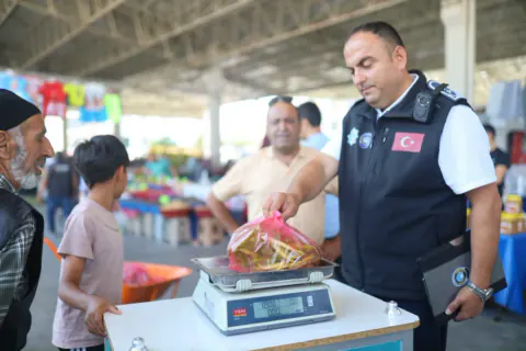 Semt Pazarlarında Zabıta Denetimleri Sıkılaştırıldı: Fiyat ve Hijyen Takibi