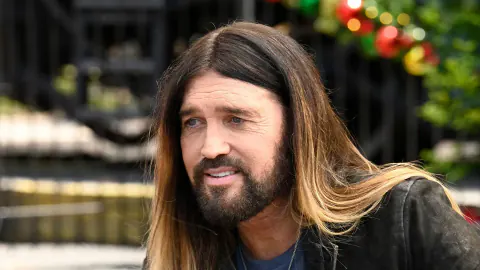 Billy Ray Cyrus 90'ların ikonik mullet saç modeline döndü: "Yeni bir tane yaptım"