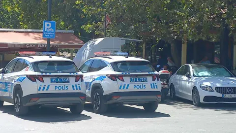 Manisa'da çay bahçesi tuvaletine gizli kamera: Canlı yayında mahremiyet ihlali, polis yerleştireni peşinde
