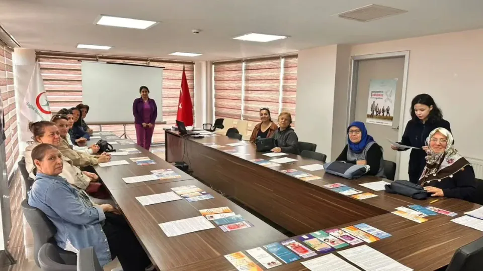 Kırklareli’de Menopoz Okulu’na Yeni Dönem Kayıtları Başladı: Ücretsiz Eğitim İçin Şartlar Nelerdir? görseli