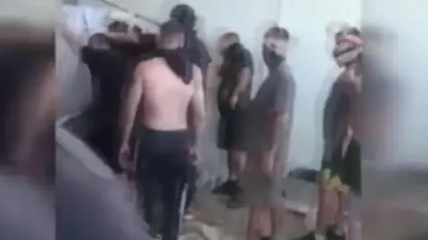 Yunanistan'da Korydallos Cezaevinde İade İsyanı: 3 Ölüden Geldi