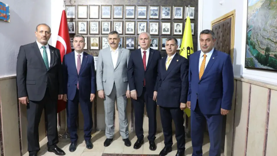 İçişleri Bakanı Çiftçi'den Bayburt Belediye Başkanı Memiş'e Resmi Ziyaret görseli