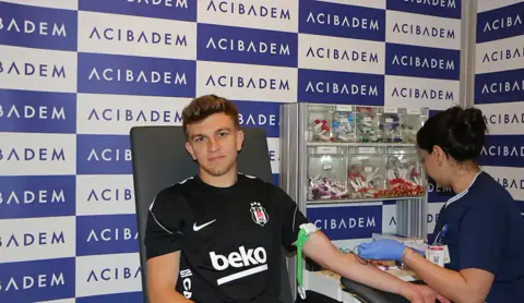 Beşiktaş'ta yeni sezon hazırlıkları başladı: Futbolcular sağlık kontrollerinden geçti Beşiktaş'ta yeni sezon hazırlıkları başladı: Futbolcular sağlık kontrollerinden geçti