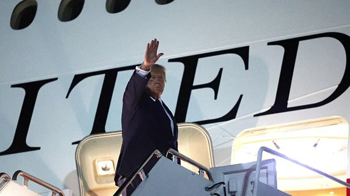 Trump ve Erdoğan'ın 'Uçan Beyaz Saray' Üzerine Görüşmesi Trump ve Erdoğan'ın 'Uçan Beyaz Saray' Üzerine Görüşmesi