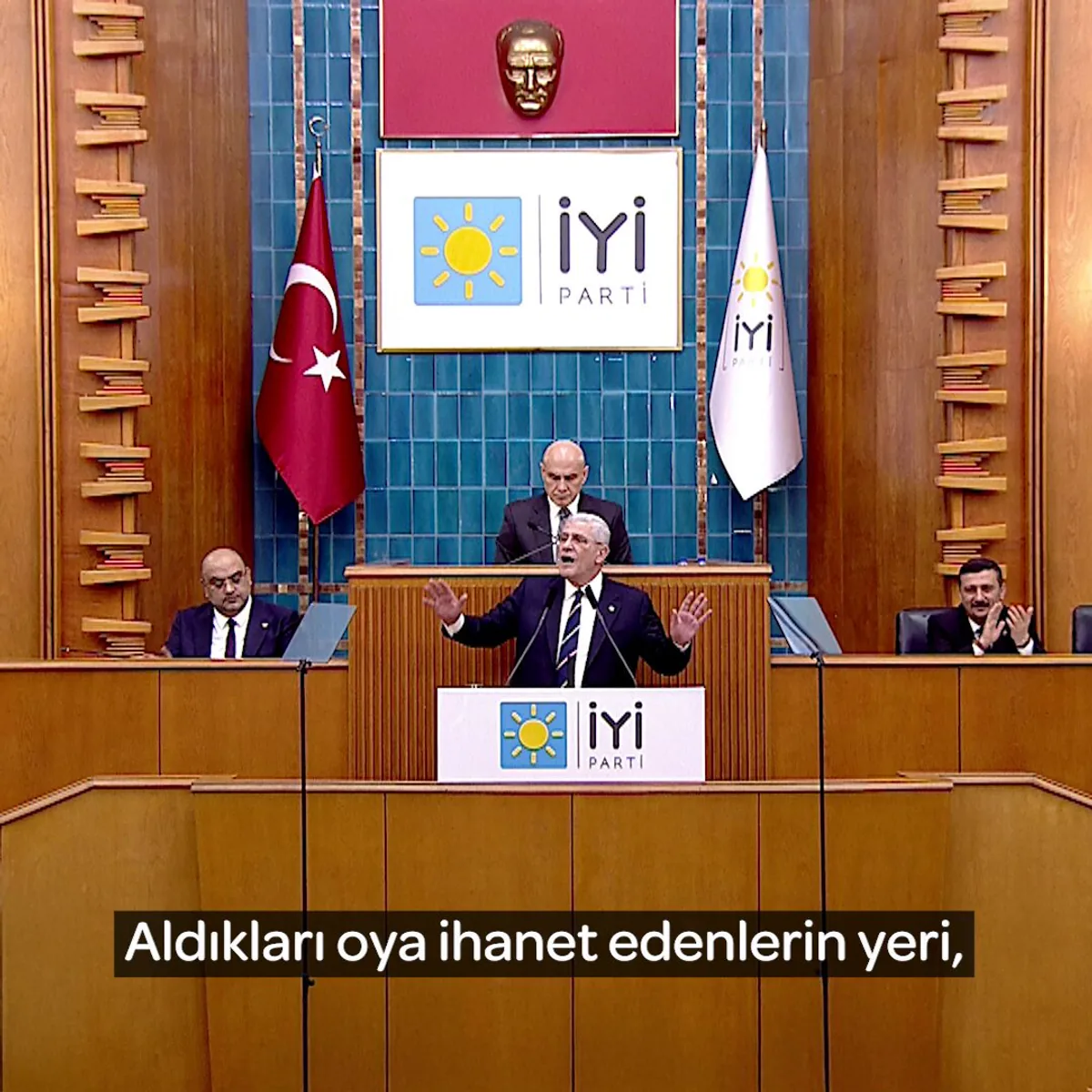 İYİ Parti: Demokrasi ve Demografiye İhanet Edilenlere Yol Gösteriyor İYİ Parti: Demokrasi ve Demografiye İhanet Edilenlere Yol Gösteriyor