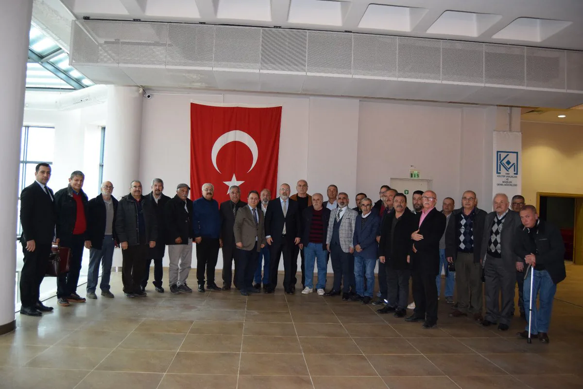 Canlarla Buluşma: Alevi-Bektaşi Kültür ve Cemevi Başkanlığı'nın Topluma Katkısı Canlarla Buluşma: Alevi-Bektaşi Kültür ve Cemevi Başkanlığı'nın Topluma Katkısı
