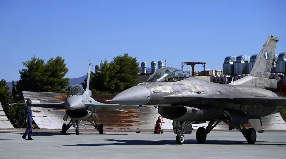 Yunanistan, F-16 Modernizasyon Maliyetlerini Düşürme Çabalarında ABD ile Görüştü Yunanistan, F-16 Modernizasyon Maliyetlerini Düşürme Çabalarında ABD ile Görüştü
