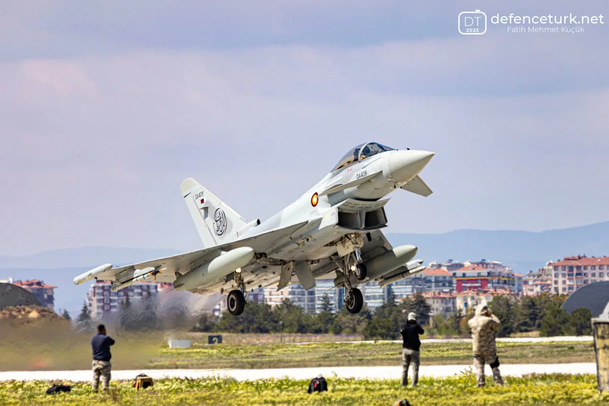 Türkiye, Eurofighter Uçağının Tedariki İçin Fiyat Tebliği Bekliyor Türkiye, Eurofighter Uçağının Tedariki İçin Fiyat Tebliği Bekliyor
