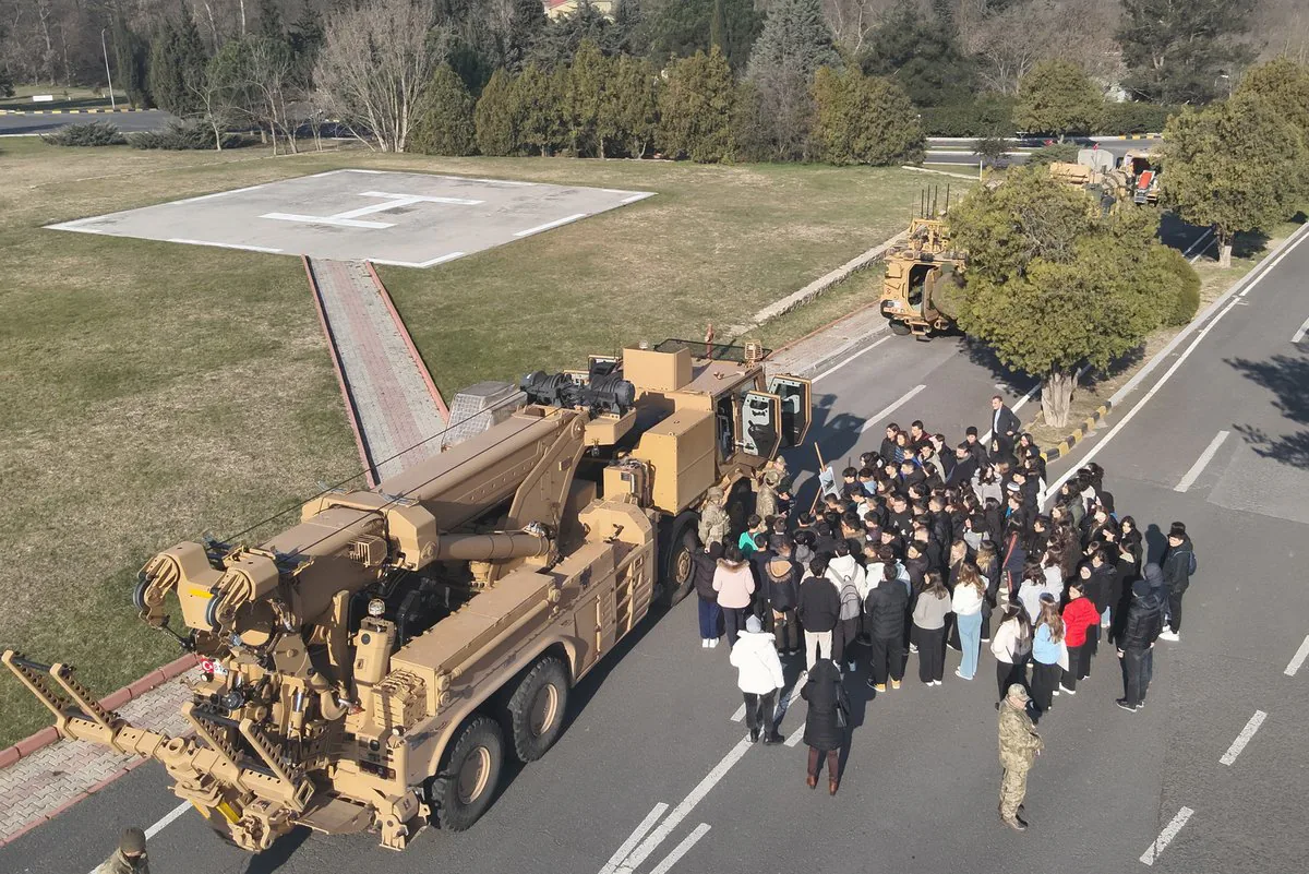 Millî Savunma Bakanlığı, Öğrencilere Türk Silahlı Kuvvetlerini Tanıtmak İçin Çok Yönlü Etkinlikler Dizisi Başlattı Millî Savunma Bakanlığı, Öğrencilere Türk Silahlı Kuvvetlerini Tanıtmak İçin Çok Yönlü Etkinlikler Dizisi Başlattı