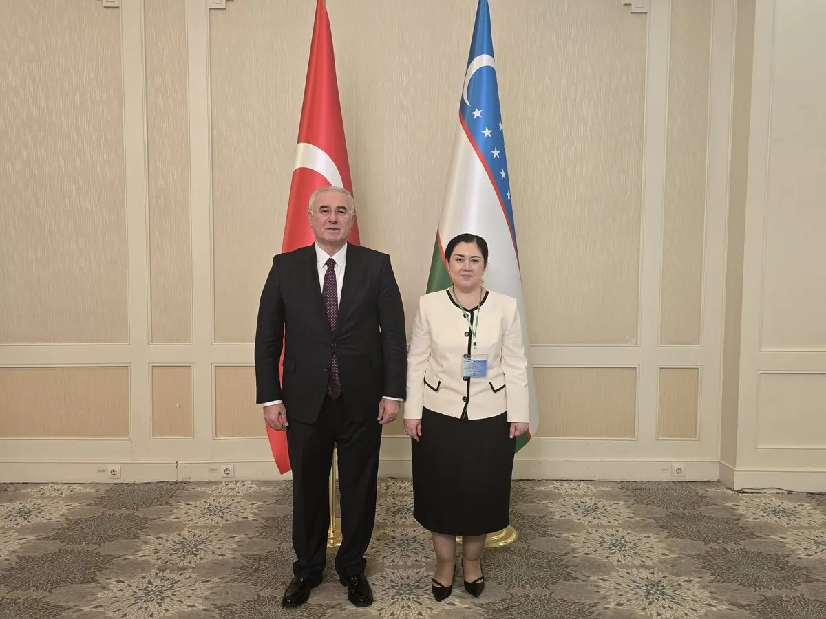 Özbekistan'ın Kamu Denetçisiyle Türkiye: İzleyiciler için Sağlık ve Halk Hakları Özbekistan'ın Kamu Denetçisiyle Türkiye: İzleyiciler için Sağlık ve Halk Hakları
