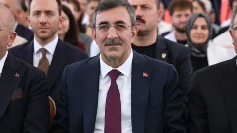 Cevdet Yılmaz: Sağlık hizmeti memnuniyeti 69,4'e çıktı, 27 şehir hastanesi hizmete açıldı