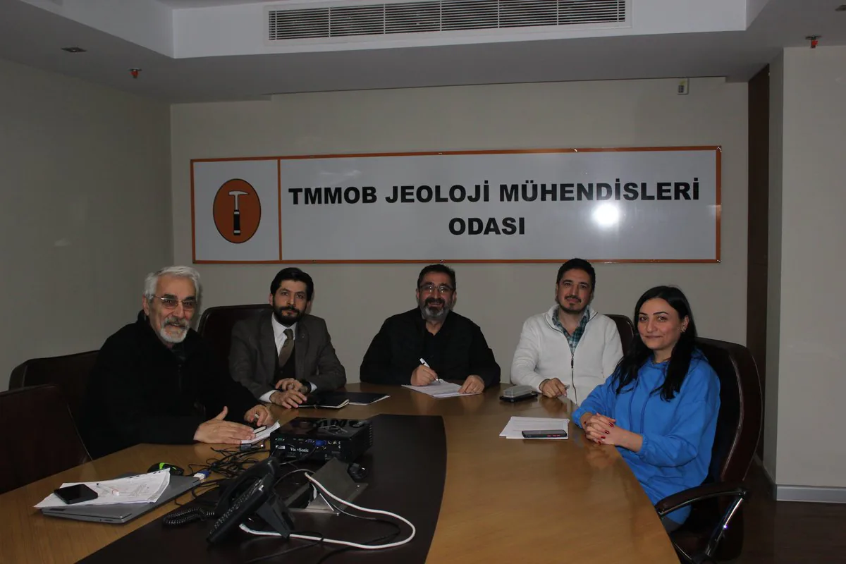 ODAMIZ ve DİSK Sosyal İş Sendikası Arasında Yeniden Anlaşma: 14. Dönem Toplu İş Sözleşmesi Imza Edildi ODAMIZ ve DİSK Sosyal İş Sendikası Arasında Yeniden Anlaşma: 14. Dönem Toplu İş Sözleşmesi Imza Edildi