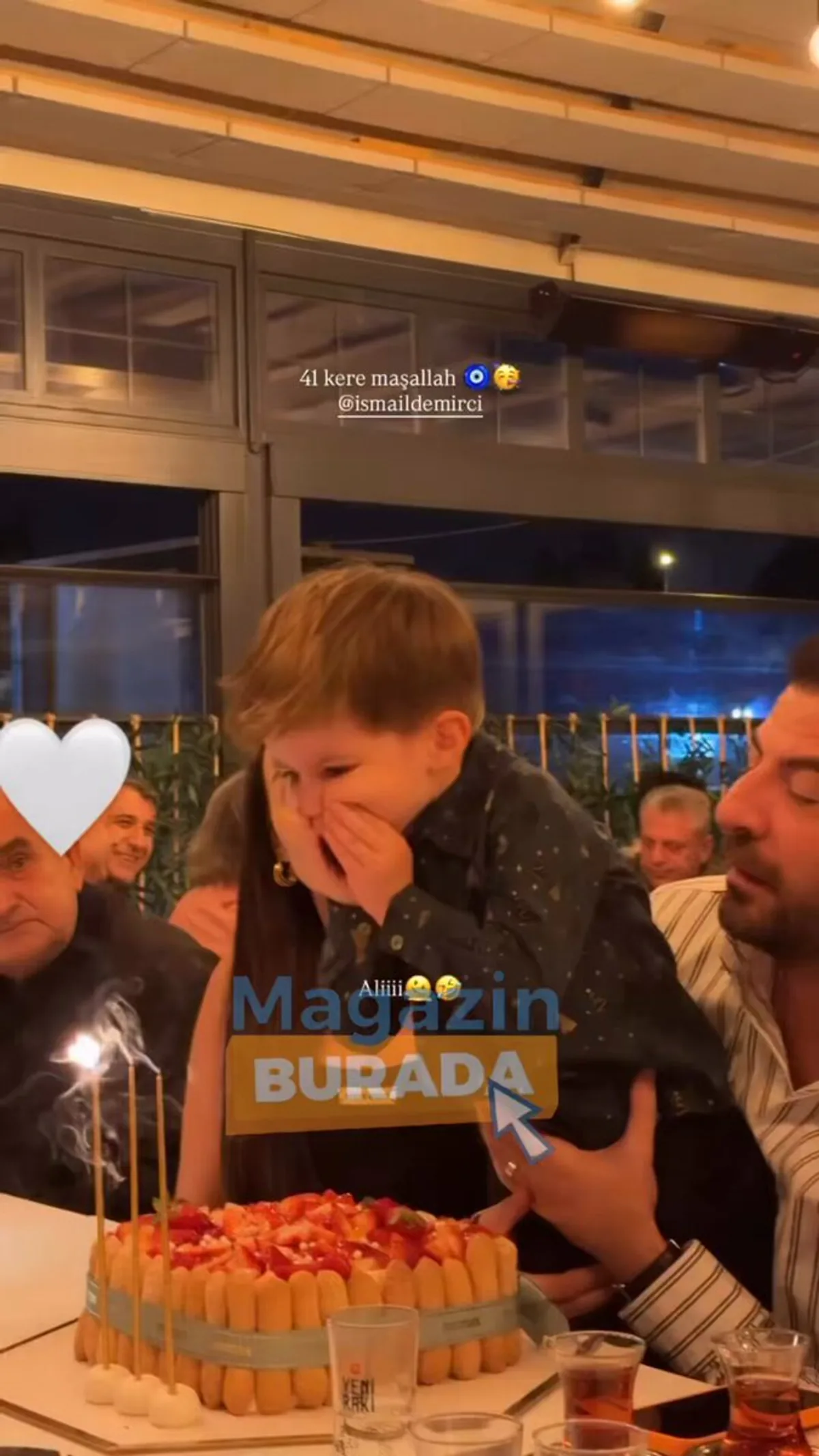 İsmail Demirci 41 Yaşını Kutladı: Pastanın Mumlarını Oğlu Ali Üfledi İsmail Demirci 41 Yaşını Kutladı: Pastanın Mumlarını Oğlu Ali Üfledi
