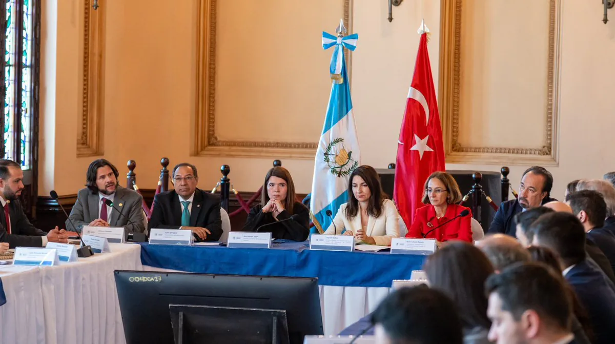 Türkiye'nin Orta Amerika İş Konseyi Başkanı Ali Galip İlter, Guatemala'ya Ziyarete Çıkardı Türkiye'nin Orta Amerika İş Konseyi Başkanı Ali Galip İlter, Guatemala'ya Ziyarete Çıkardı