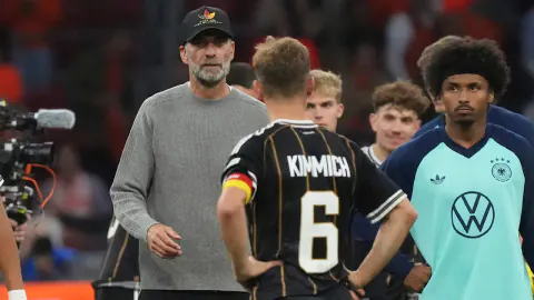 Ballack: Kimmich'in Dışarıda Bırakılması Meşru, Klopp Liderlik Boşluğunu Test Ediyor