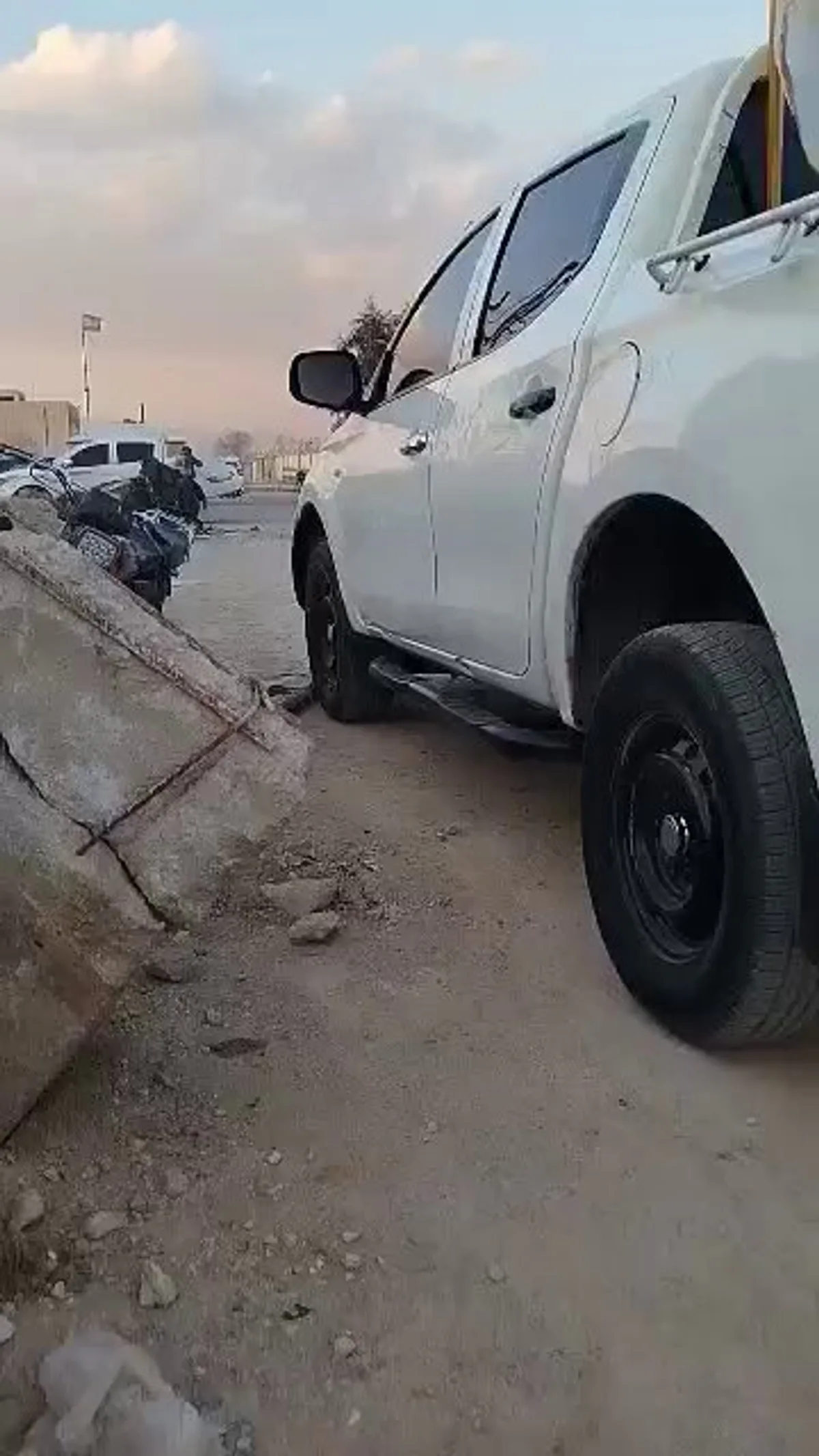 Suriye'de Carmana'da Çatışma: Güvenlik Güçleri ile Dürzi Silahlı Gruplar Arasında Savaş Suriye'de Carmana'da Çatışma: Güvenlik Güçleri ile Dürzi Silahlı Gruplar Arasında Savaş