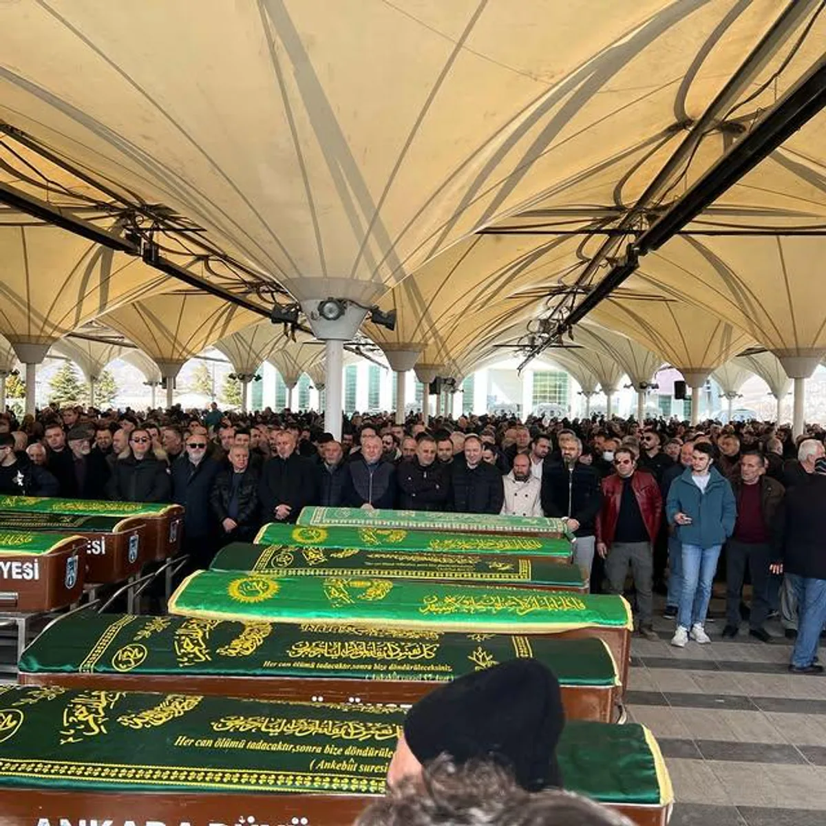 TürkiyeHaber İş Sendikası Genel Başkan Yardımcısı Tagi İş'in vefatından sonra düzenlenen cenaze merasimine katılıldı TürkiyeHaber İş Sendikası Genel Başkan Yardımcısı Tagi İş'in vefatından sonra düzenlenen cenaze merasimine katılıldı