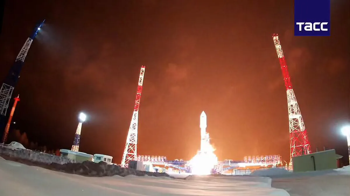 Rus Soyuz-2.1b Roketi Fırlatıldığı Görüntüleri Yayınlandı Rus Soyuz-2.1b Roketi Fırlatıldığı Görüntüleri Yayınlandı