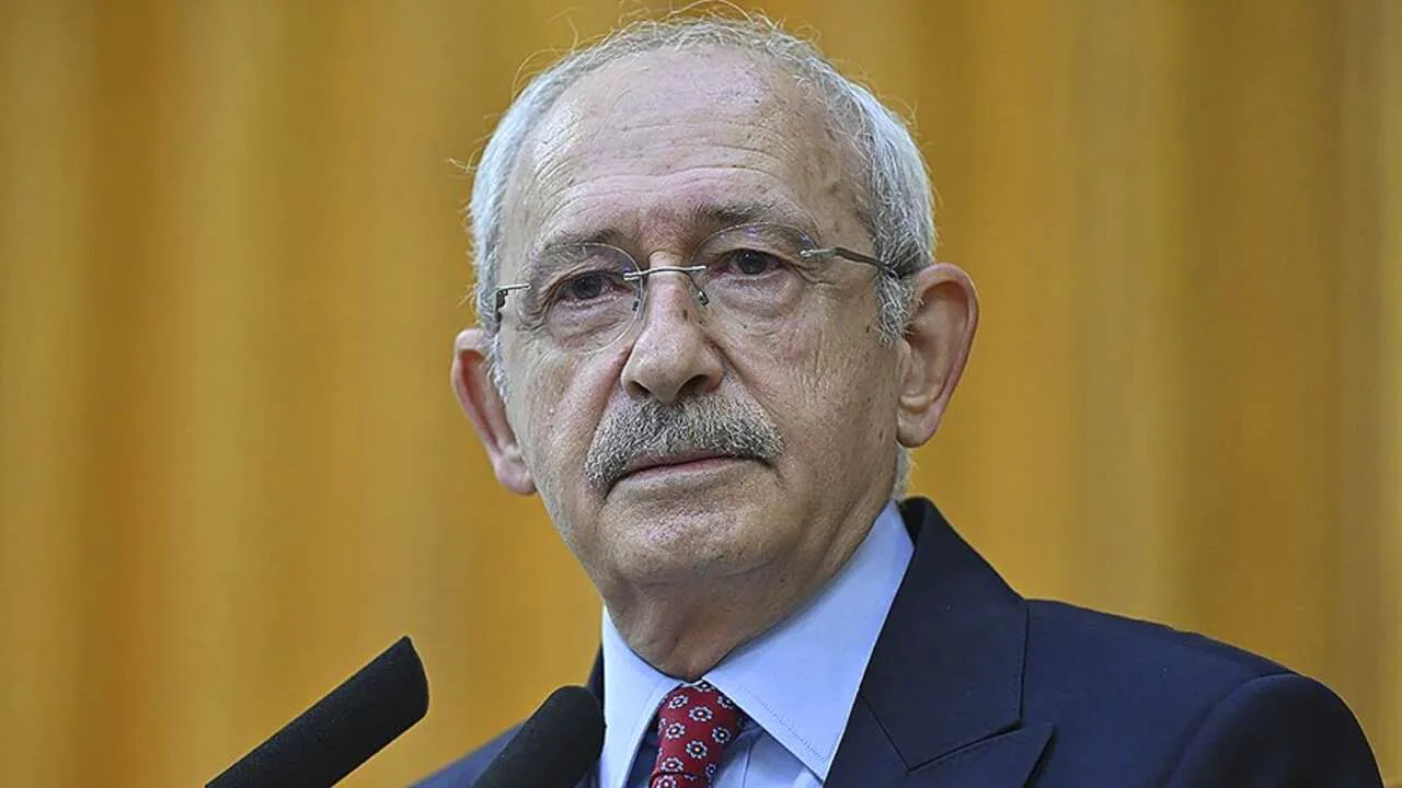 CHP'de Kritik Saat 14.00: Grup Toplantısının Yeri Değişti CHP'de Kritik Saat 14.00: Grup Toplantısının Yeri Değişti