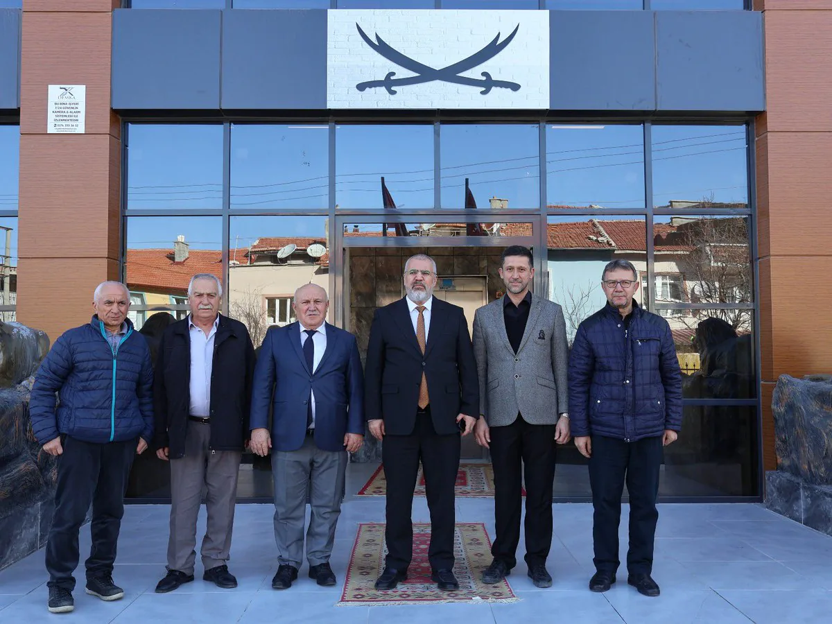 Alevi-Bektaşi Kültür ve Cemevi Başkanı Hacı Bektaşi Veli Cemevini Ziyaret Etti Alevi-Bektaşi Kültür ve Cemevi Başkanı Hacı Bektaşi Veli Cemevini Ziyaret Etti