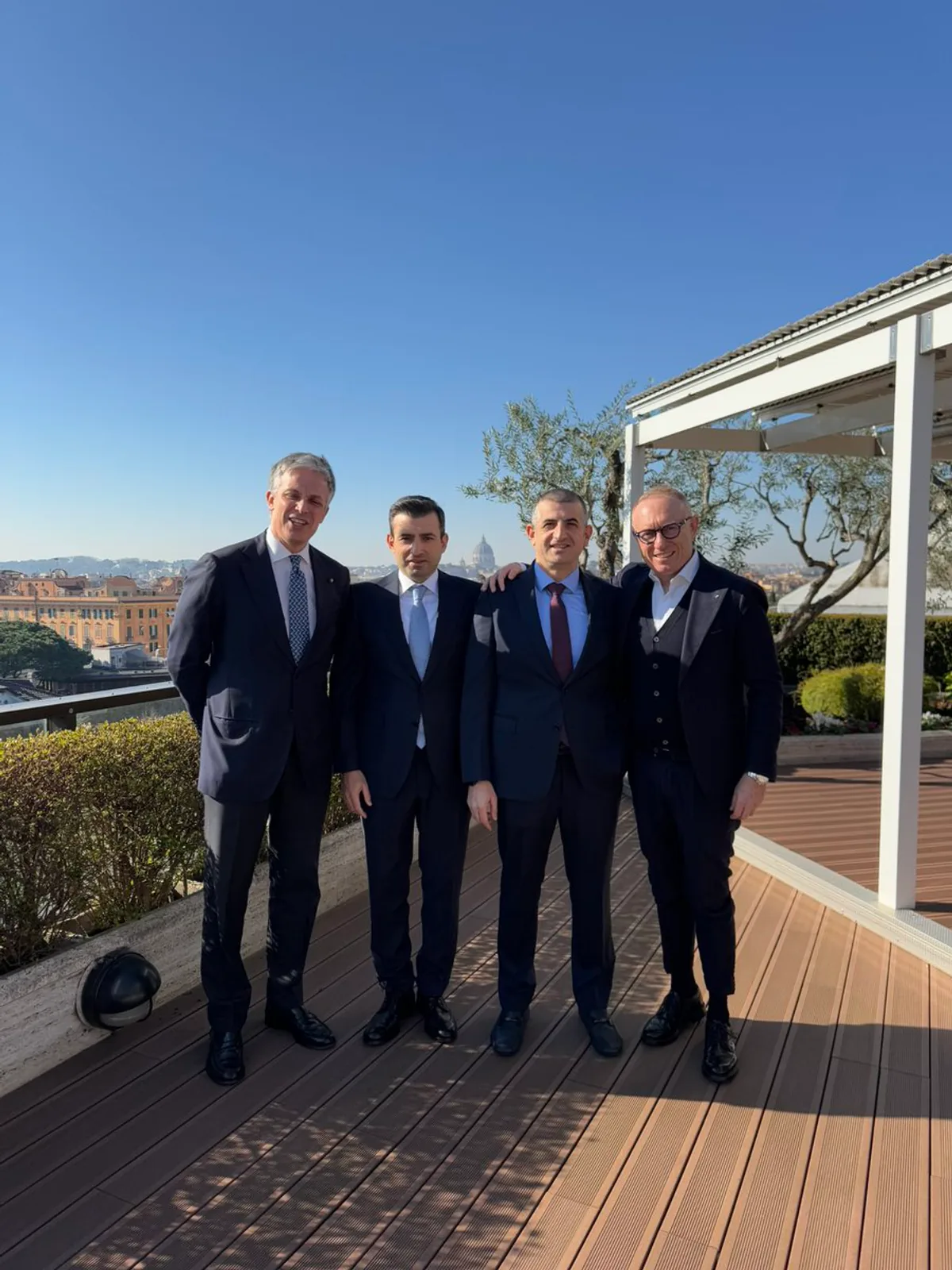 Baykar ve Leonardo, İHA Teknolojisinde Güçlerini Birleştiriyor Baykar ve Leonardo, İHA Teknolojisinde Güçlerini Birleştiriyor