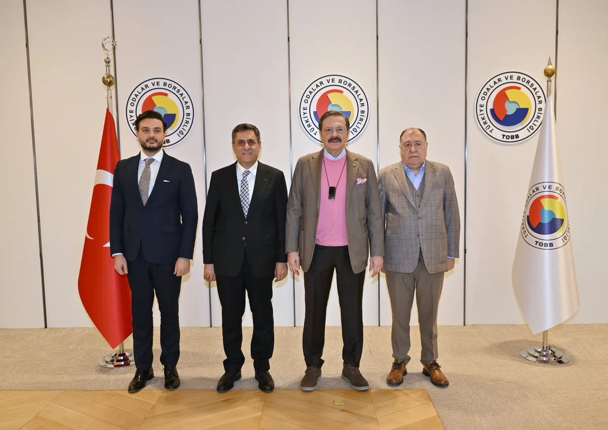 TOBB Başkanı M. Rıfat Hisarcıklıoğlu, Ulaştırma ve Lojistik Sektörünü Değerlendirdi TOBB Başkanı M. Rıfat Hisarcıklıoğlu, Ulaştırma ve Lojistik Sektörünü Değerlendirdi