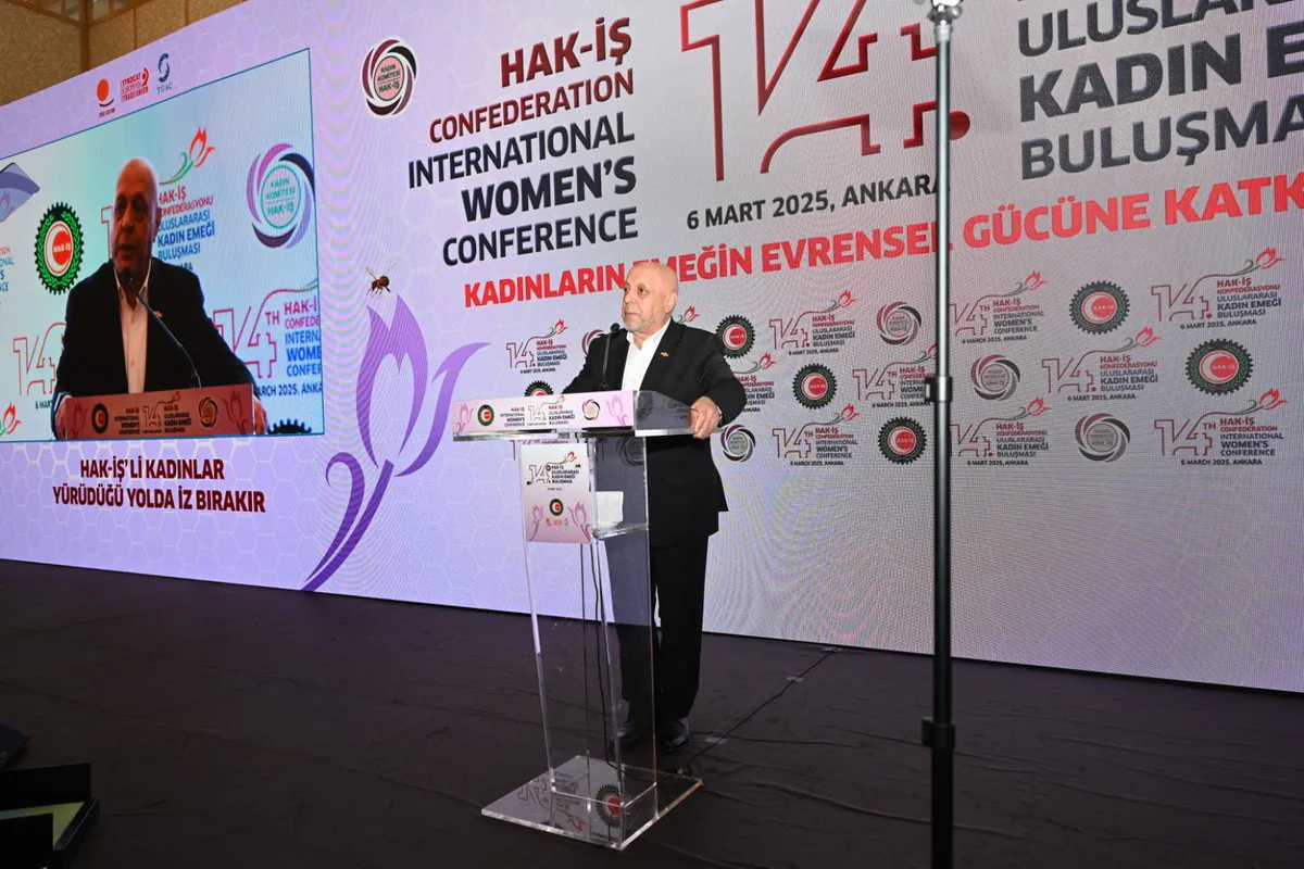 Hak İşçi Sendikaları Konfederasyonu, Uluslararası Kadın Emeği Buluşması'nda Önemli Mesajlar Verildi Hak İşçi Sendikaları Konfederasyonu, Uluslararası Kadın Emeği Buluşması'nda Önemli Mesajlar Verildi