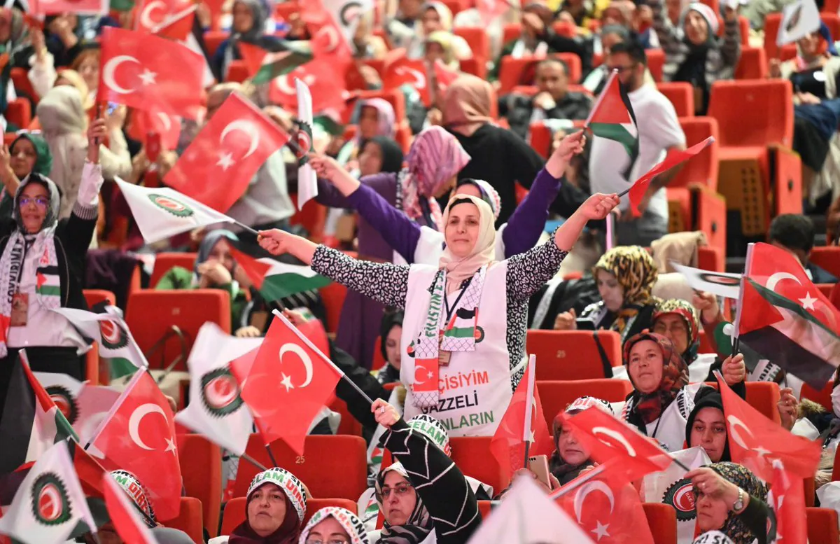 Hak İşçi Sendikaları Konfederasyonu: Kadın Demek Hak ve Emek Demektir Hak İşçi Sendikaları Konfederasyonu: Kadın Demek Hak ve Emek Demektir