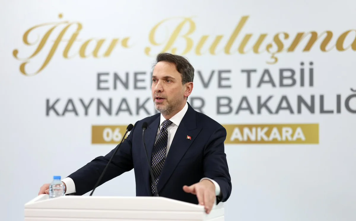 Enerji ve Tabii Kaynaklar Bakanı Bayraktar: Birlik ve Beraberliğin Güçlendirildiği İftarda Çalışanlarla Bir Araya Geldik Enerji ve Tabii Kaynaklar Bakanı Bayraktar: Birlik ve Beraberliğin Güçlendirildiği İftarda Çalışanlarla Bir Araya Geldik