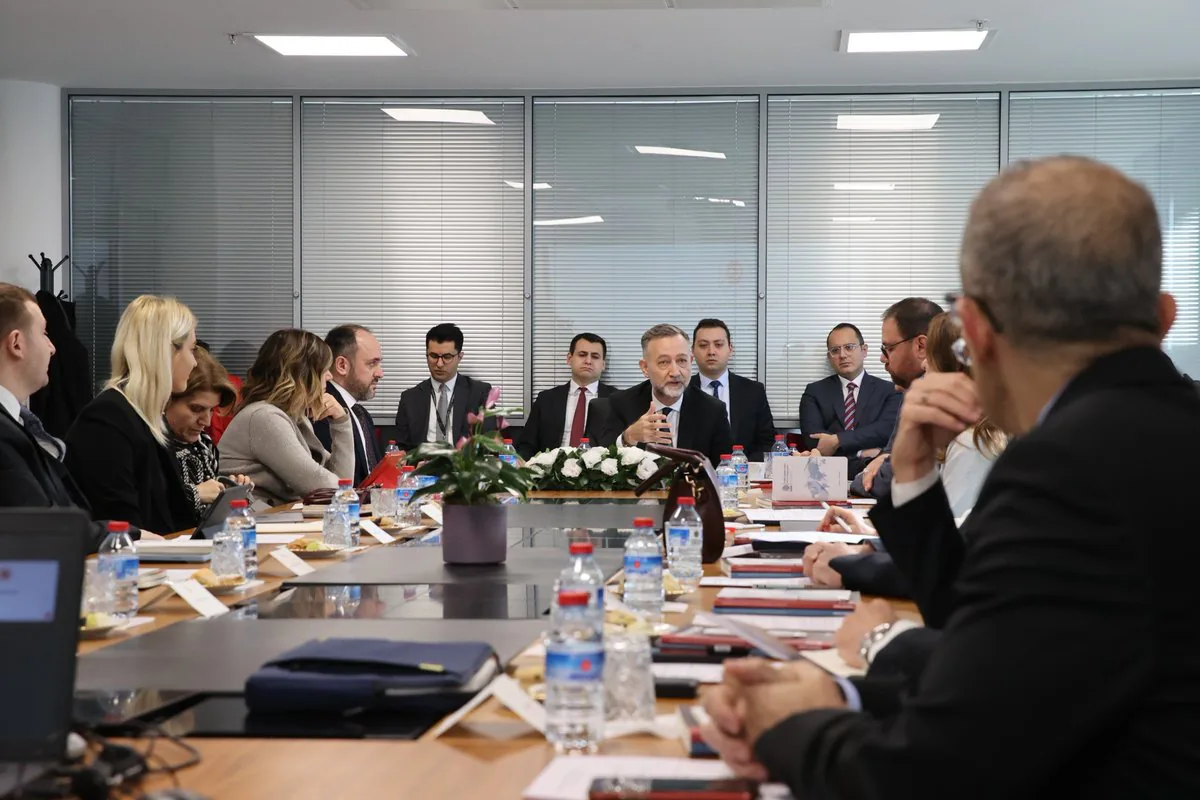 Yapay Zeka Çalıştayı: Diplomasi ve Siyasetin Geleceğini Şekillendiriyor Yapay Zeka Çalıştayı: Diplomasi ve Siyasetin Geleceğini Şekillendiriyor