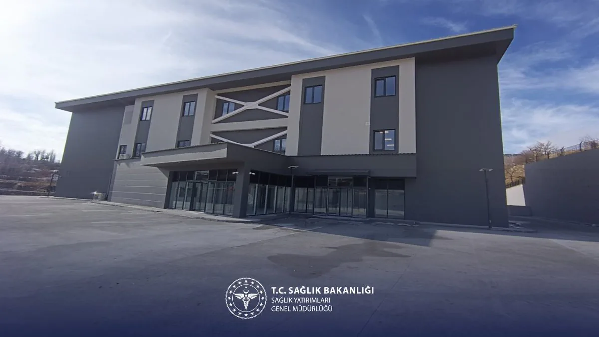 Adıyaman'da Yeni Sağlık Yatırımı: Çelikhan Acil Durum Hastanesi Açılışa Hazırlanıyor Adıyaman'da Yeni Sağlık Yatırımı: Çelikhan Acil Durum Hastanesi Açılışa Hazırlanıyor