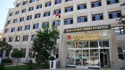 Batman Belediyesi'nden 'Temiz Tuvalet Projesi' İçin 4 Büfelik Kiralama İhalesi