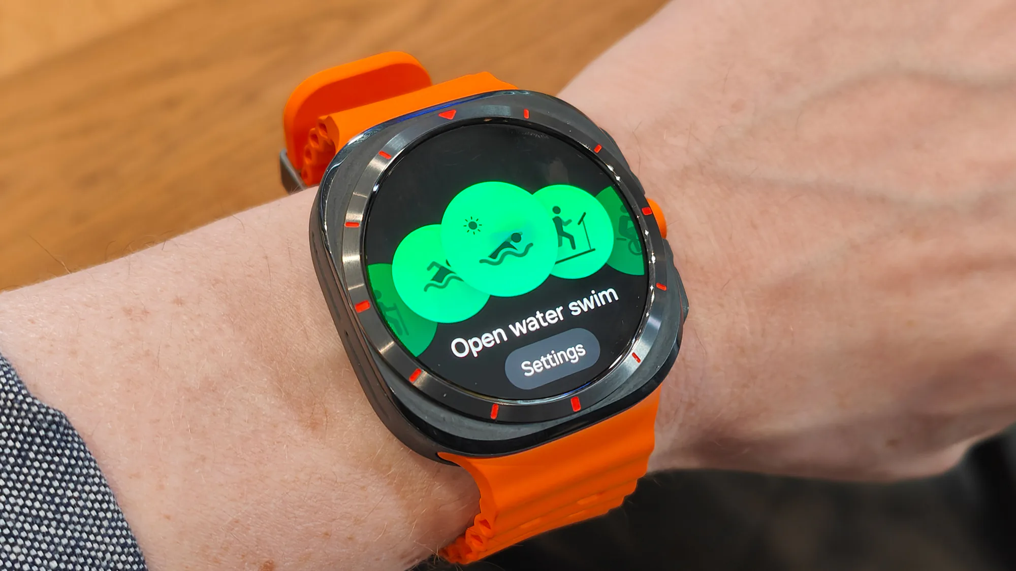 Samsung Galaxy Watch Ultra 2'nin Yeni Tasarımı Tanıtıldı: Köşeli Hatlar Samsung Galaxy Watch Ultra 2'nin Yeni Tasarımı Tanıtıldı: Köşeli Hatlar