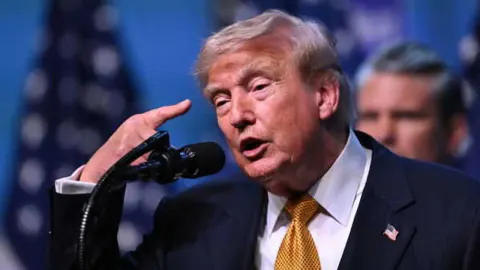 Trump'tan İran'a Sert Uyarı: 'Her Bir Askerin Bedeli Misliyle Ödenecek'