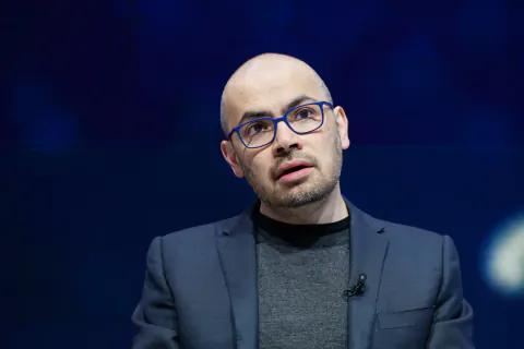 Google DeepMind CEO'su Demis Hassabis'ten Küresel AI Denetçisi Çağrısı