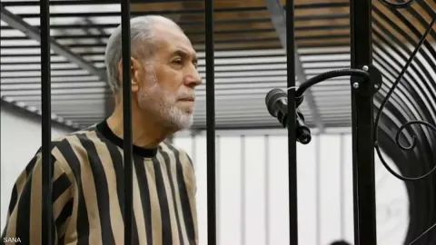 Suriye'de Tarihi Yargılama: Eski Müftü Ahmed Bedreddin Hassun Hakim Karşısında