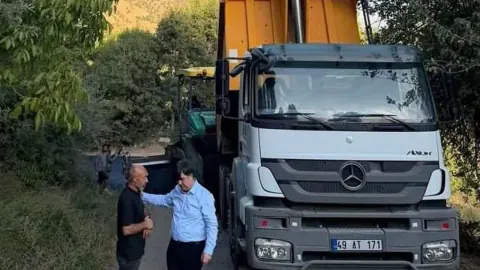 Bitlis'te kışa hazırlık: Köy yollarında BSK çalışmaları hız kesmiyor