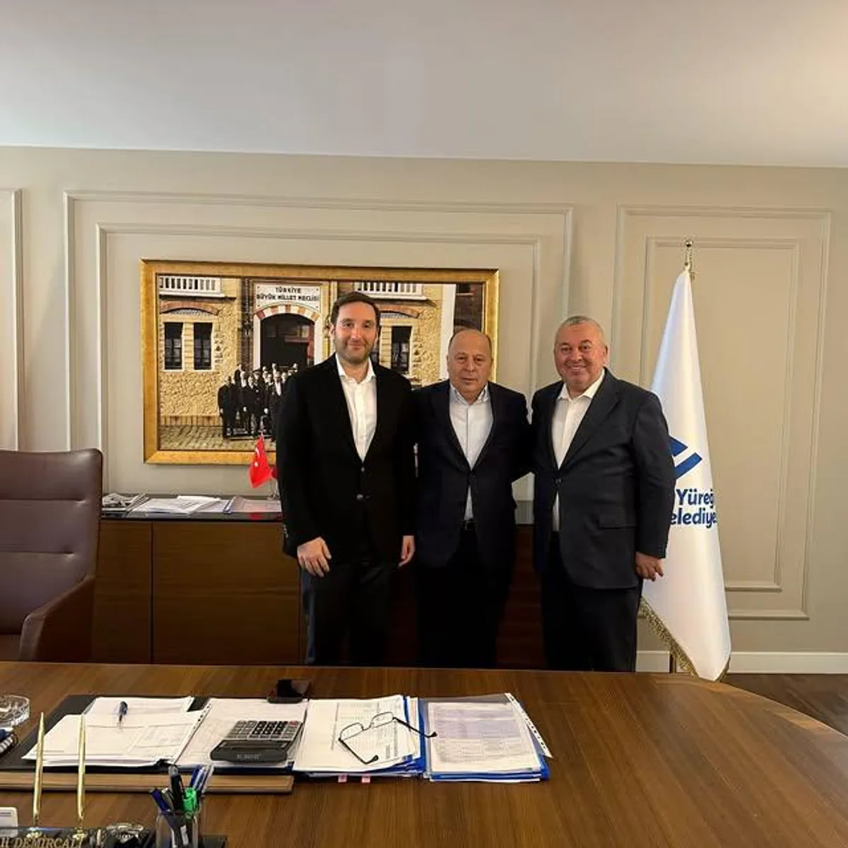 Demokrat Parti Genel Başkan Yardımcısı Cemal Enginyurt, CHP Adana Milletvekilleri ile Yüreğir'i Ziyaret Etti Demokrat Parti Genel Başkan Yardımcısı Cemal Enginyurt, CHP Adana Milletvekilleri ile Yüreğir'i Ziyaret Etti