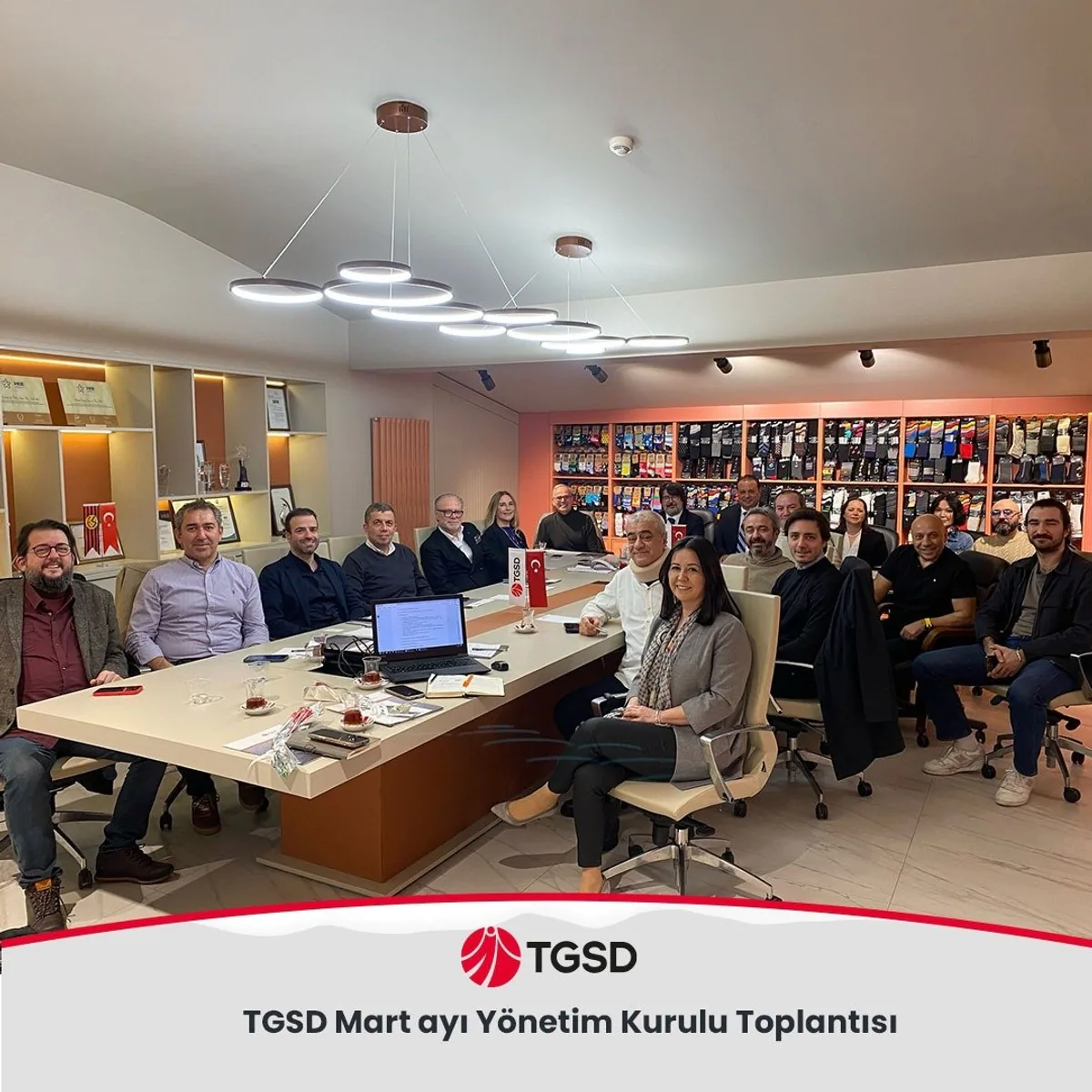 Türkiye Giyim Sanayicileri Derneği Mart Ayı Yönetim Kurulu Toplantısı Gerçekleştirildi Türkiye Giyim Sanayicileri Derneği Mart Ayı Yönetim Kurulu Toplantısı Gerçekleştirildi