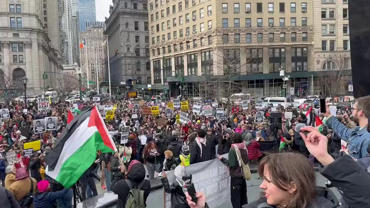 Çin, İsrail Karşıtlığı ve Filistin Meselesi: Columbia Üniversitesi Etkinliği ve Talepler Çin, İsrail Karşıtlığı ve Filistin Meselesi: Columbia Üniversitesi Etkinliği ve Talepler