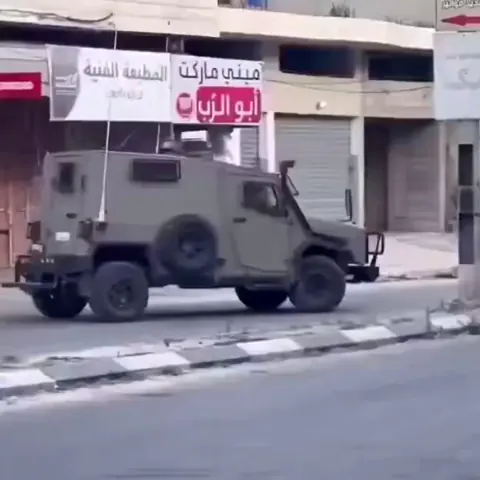 İsrail Güçleri Batı Şeria'da Hasta Taşıyan Filistin Ambulansını Engelledi