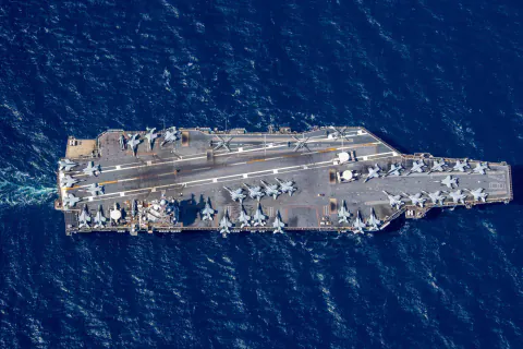 Denizlerdeki Yüzen Kaleler: Carrier Strike Group Nedir?
