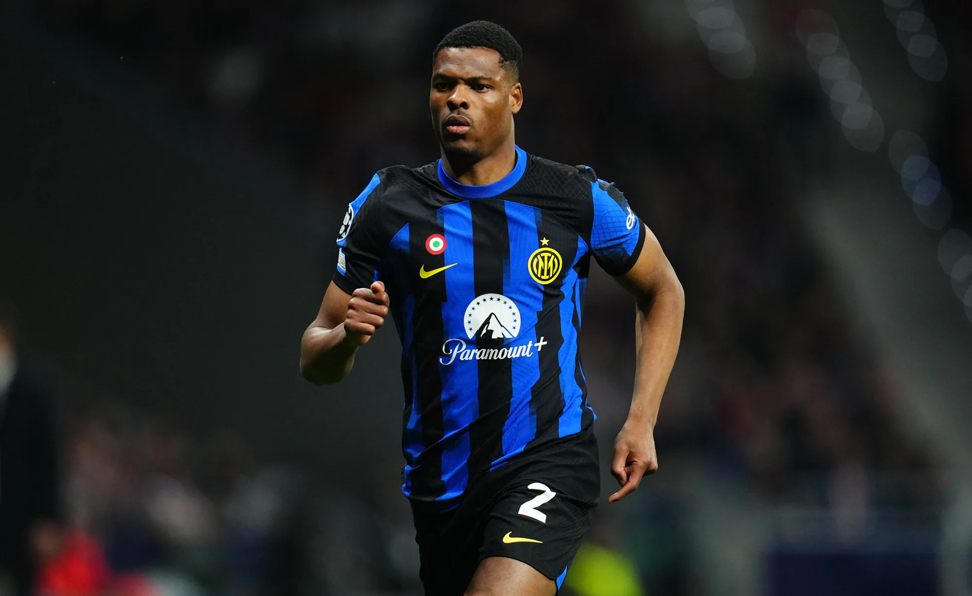Denzel Dumfries'in Nişanlısından 'Futbolcu Eşi' Tepkisi: Ben de Hırslıyım Denzel Dumfries'in Nişanlısından 'Futbolcu Eşi' Tepkisi: Ben de Hırslıyım