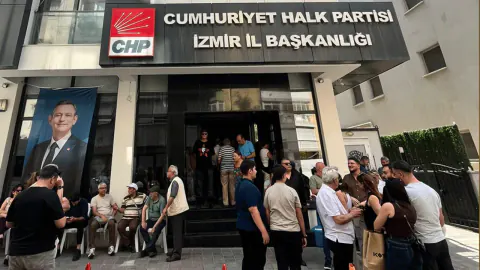 CHP İzmir'de Görev Değişimi: Çağatay Güç Görevden Alındı