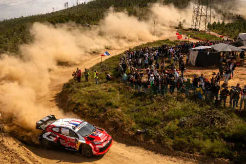 Sébastien Ogier Akropolis Rallisi 2026'da Zirveye Çıktı: Toyota'ya Zafer